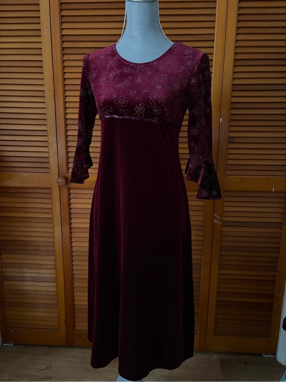 Vintage 90s Iz Byer Sequin Glitter Floral Burgundy Flutter Sleeve Velour Dress